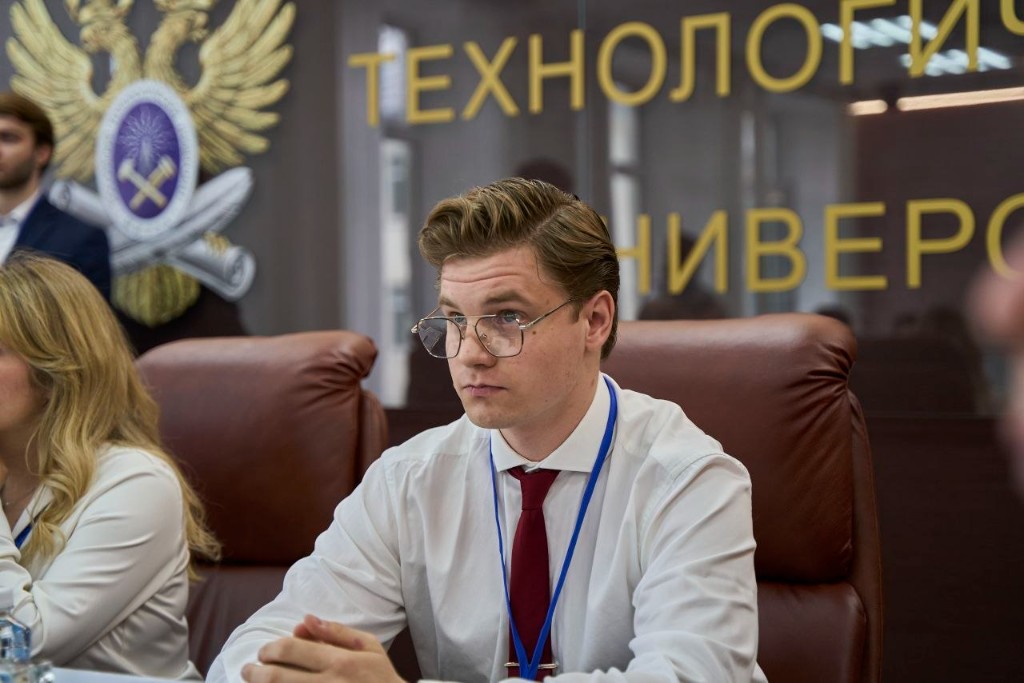 Владимир Петухов